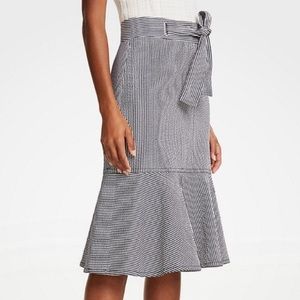 SOLD - NWT Ann Taylor Belted Seersucker Flounce Skirt
